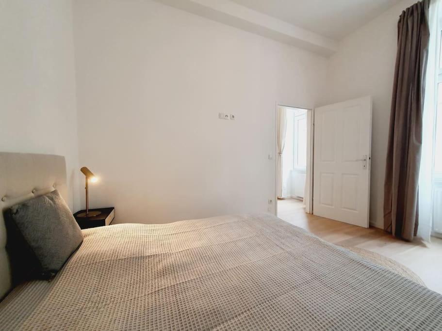 Savoir Vivre Apartments Rosinagasse Vienna Exterior photo