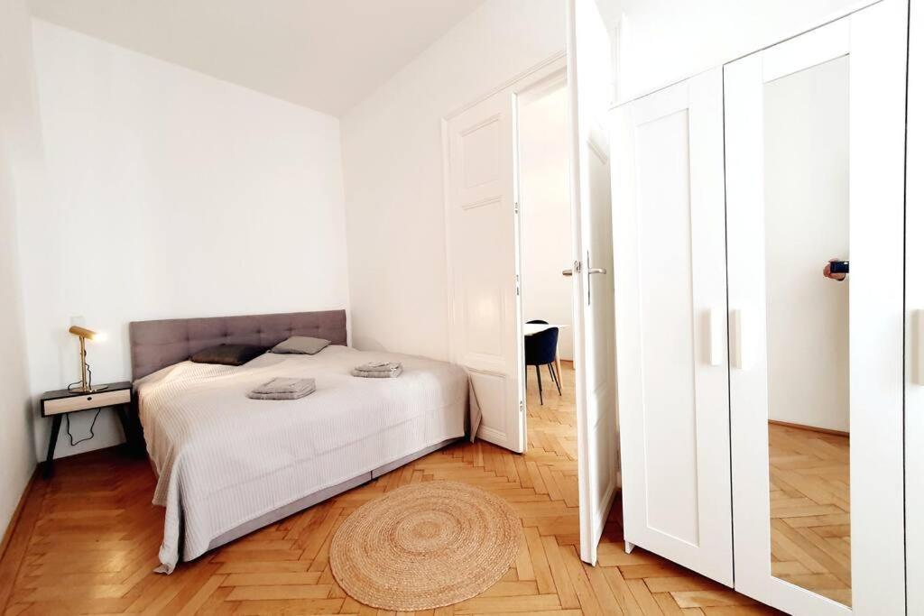 Savoir Vivre Apartments Rosinagasse Vienna Exterior photo